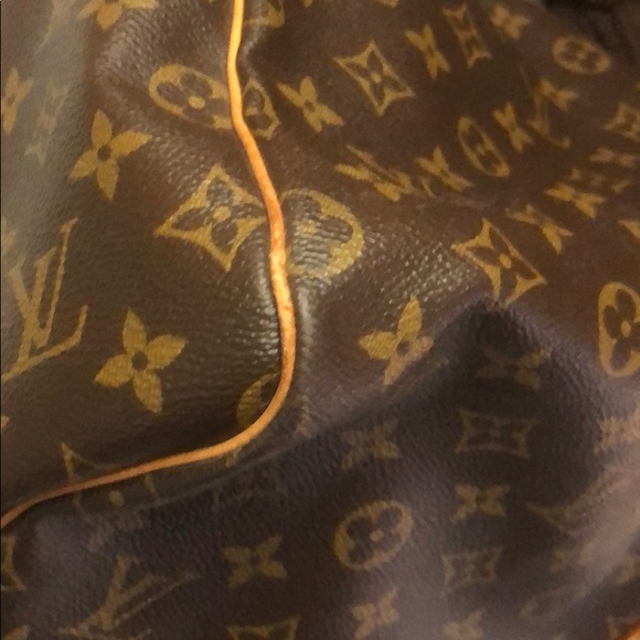 Louis Vuitton bag - Picture 10 of 12